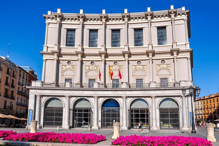 Bike Tour of Madrid Top Attractions and Nature with a Guide