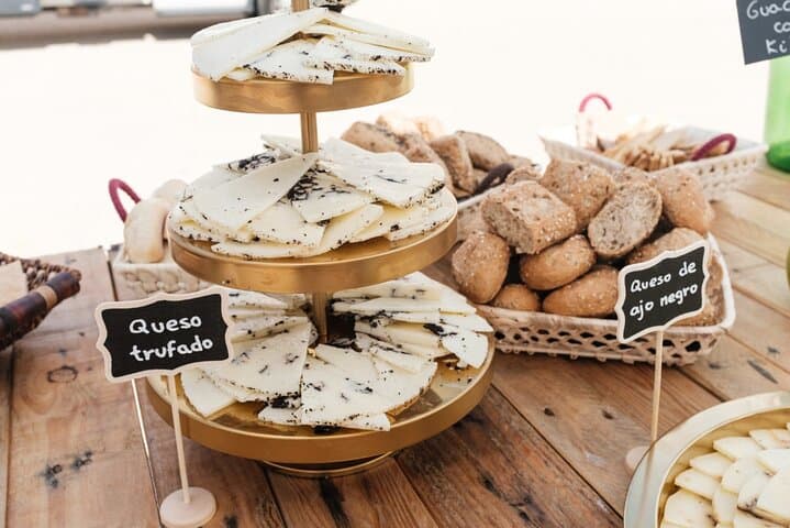 Valencia Vineyard Tour: Rustic Grilled Brunch & Wine Tasting
