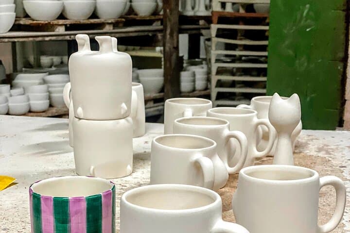 Add your own message and personality to a ceramic mug — a fun, creative moment and a meaningful souvenir to take home.