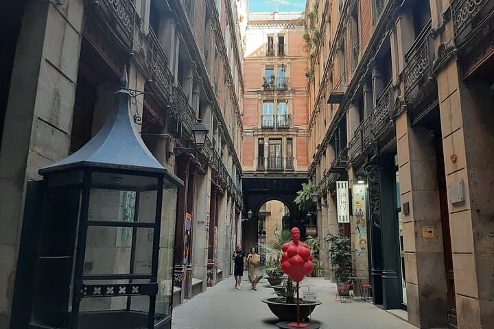 Barcelona Tour, Legends and Stories of the Old Town