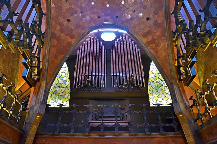 Palau Güell Access with Optional Guided Tour