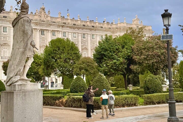 Madrid Scavenger Hunt Family Adventure