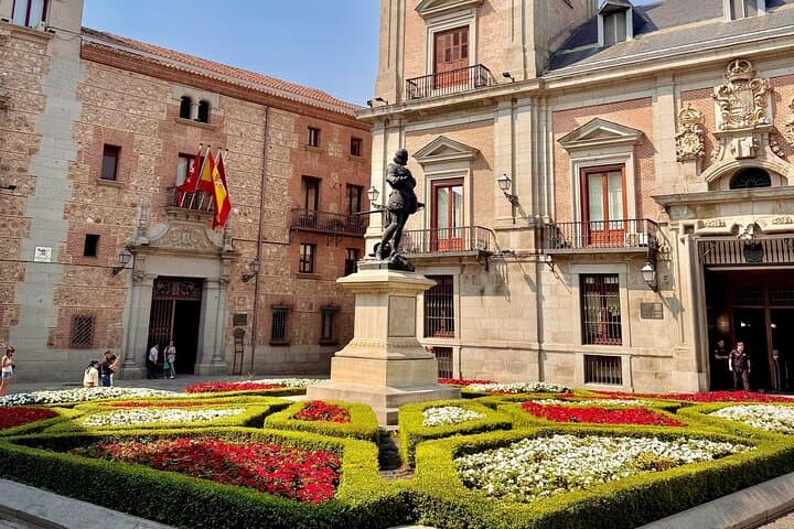 Madrid Scavenger Hunt Family Adventure
