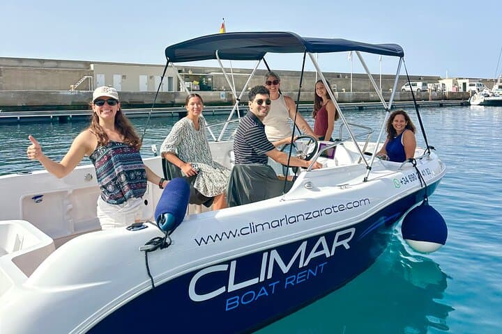 LANZAROTE : Papagayo with NAVIGATION LICENSE (QUICKSILVER 580)