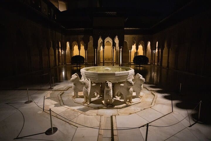 The Lion's Palace Courtyard