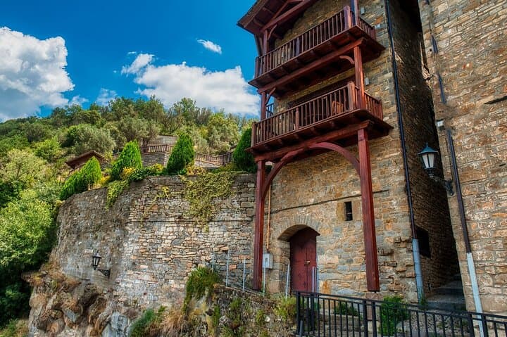 Aínsa, Torla and Sorrosal Waterfall Tour from Zaragoza
