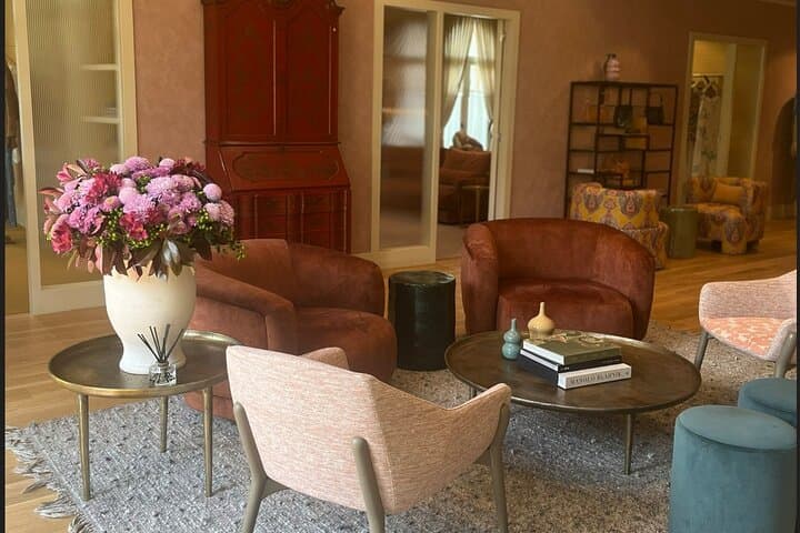 La Roca Village VIP suite private tour Barcelona