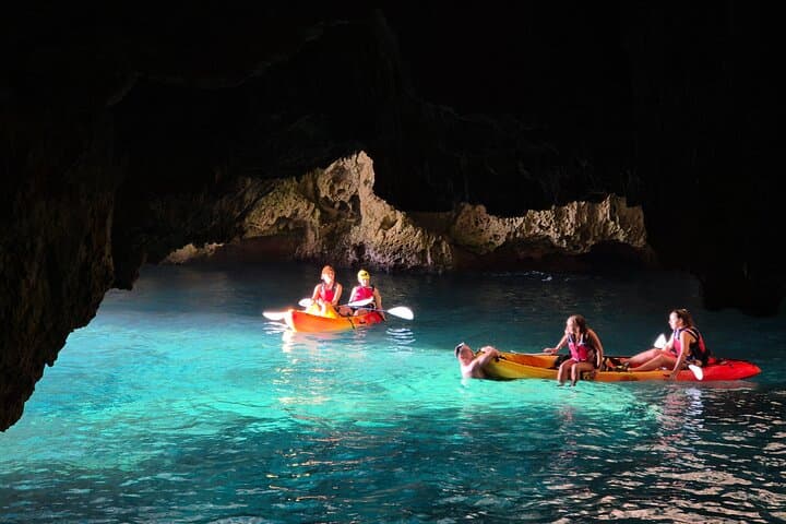 Kayak route through Cala Granadella