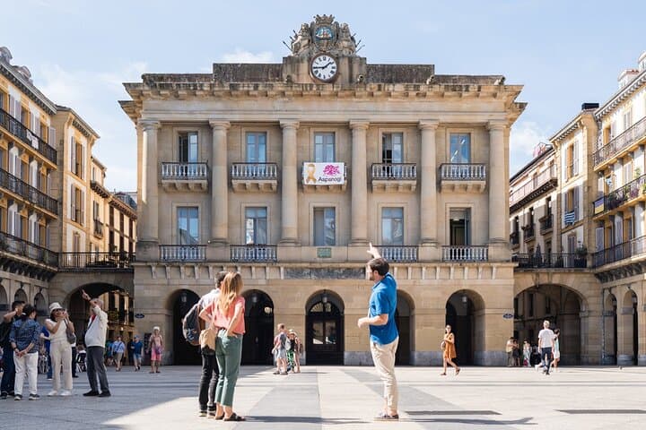 Day trip to French Basque Coast and San Sebastian from Bilbao