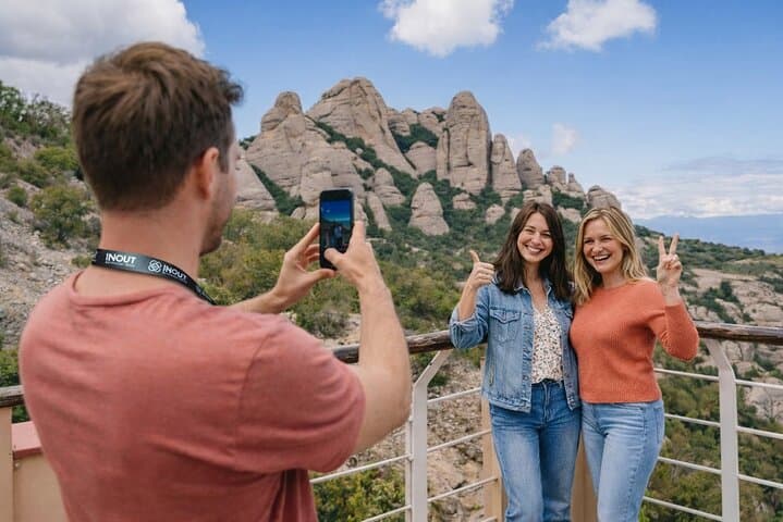 Private tour guide with Montserrat mountains in the background