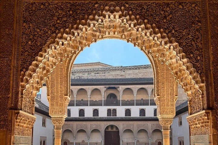 Granada and The Alhambra Private Tour From Motril