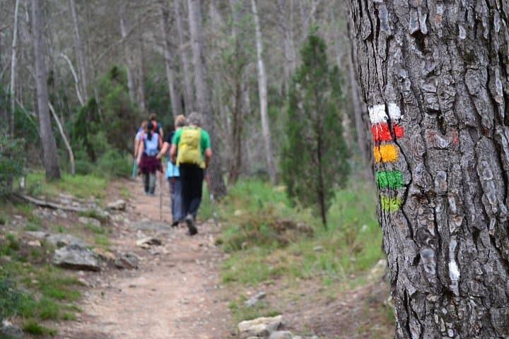 Montanejos: Do an Epic Hike and Swim in Thermal Waters