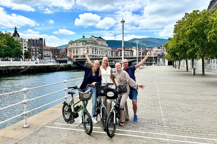 Bilbao Highlights e-bike tour