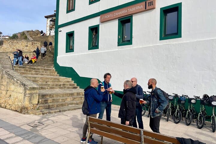 Getxo Seaside E-bike Tour - Puerto Viejo, Old Port