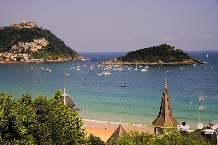 San Sebastian Highlights E Bike Tour