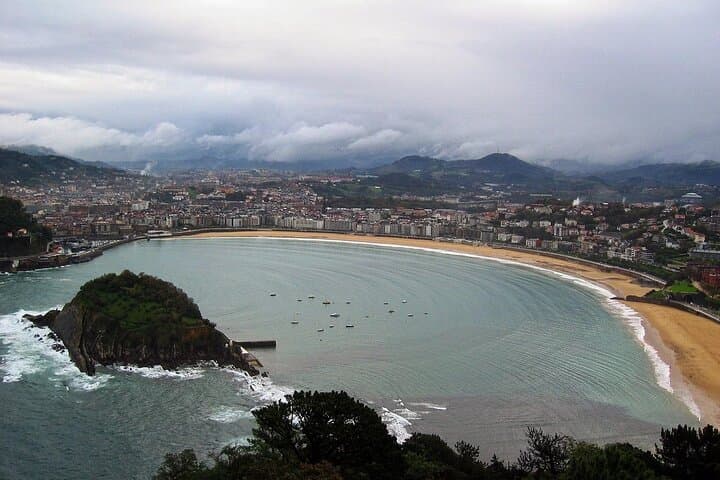 San Sebastian Highlights E Bike Tour