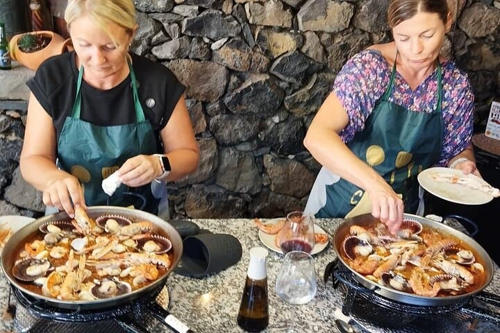 Tenerife: Paella Cooking Class in Traditional Canarian House