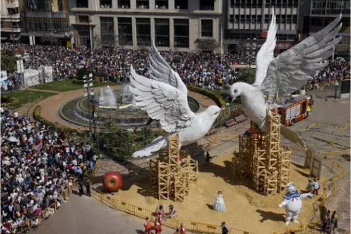 Valencia Essential : Self-Guided Tour created by local Official Guide