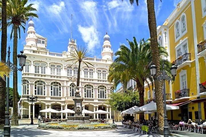 Palmas GC Essential : Self-guided tour created by local Official Guide