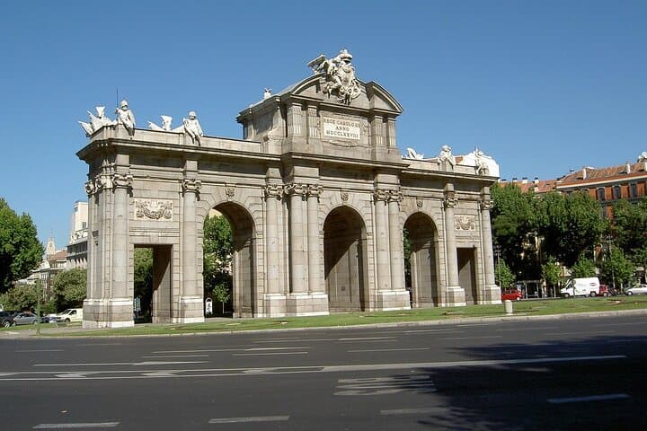 Private Tour to Madrid with Hotel Pickup