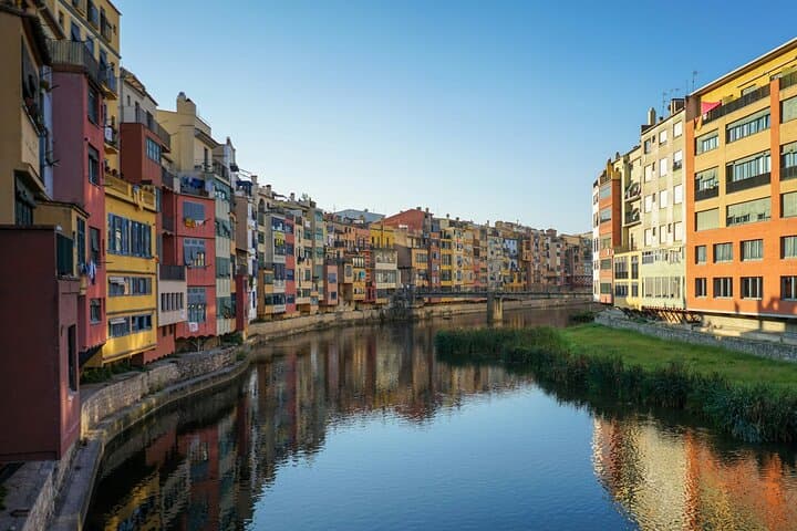 Montserrat, Girona & Costa Brava Small Group Tour with Pick-up