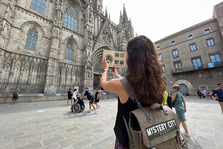 Barcelona Treasure Hunt: The Search for the Snake Stone