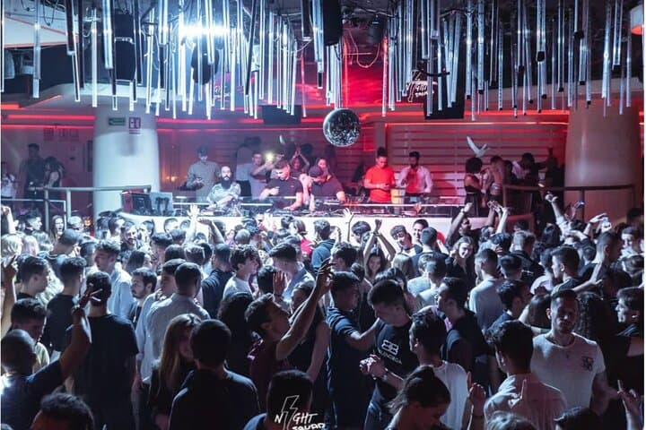 Benidorm Club Crawl: 4 venues in 1 night