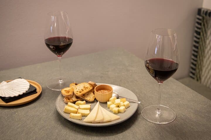 Wine and gastronomic experience in the Old City of A Coruña