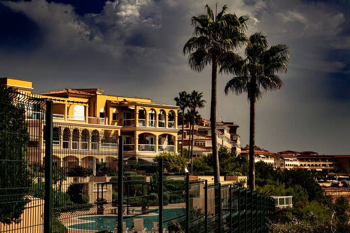Mallorca tour in luxury van in small group min.4/max.6 People