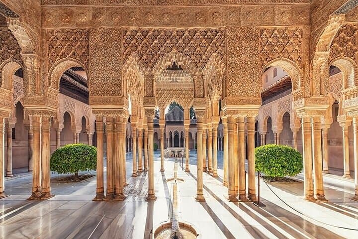 Alhambra and Nasrid Palaces Ticket and Audio Guide