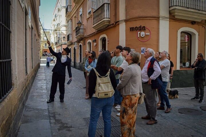 Explaining the Quarter of Populo