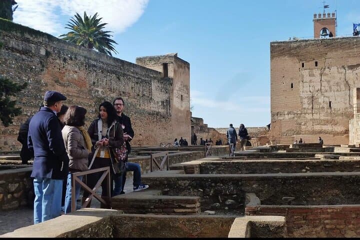 Alhambra Private Guided Tour with Your Own Tickets