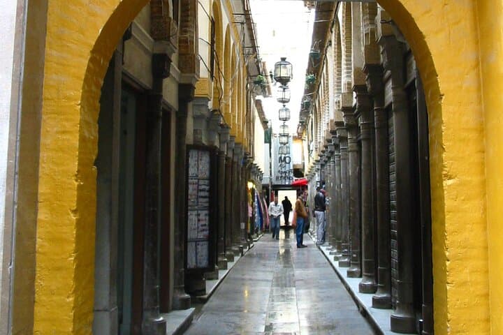 Discover Granada: A Self-Guided Tour