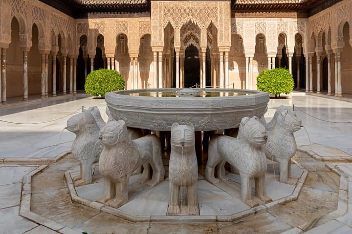Discover Granada: A Self-Guided Tour
