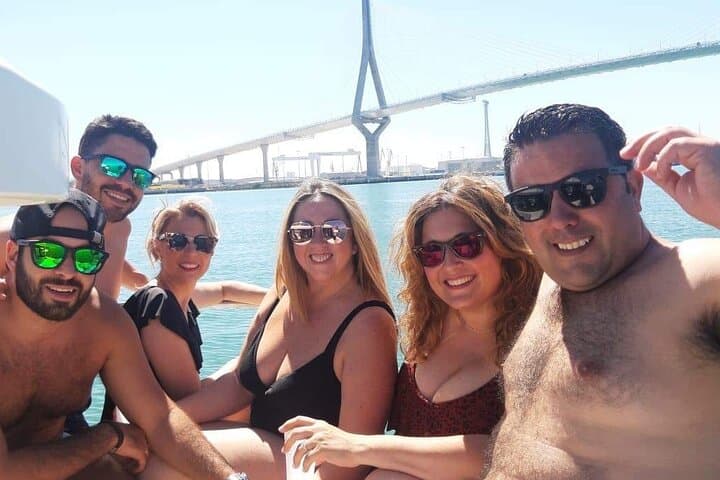 Amazing 2-hour boat ride along Cadiz Bay
