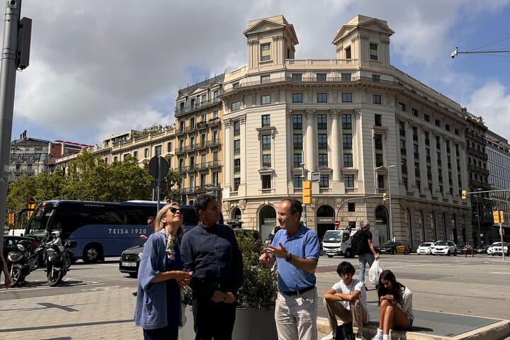 Barcelona Highlights Private 4 hours private Tour