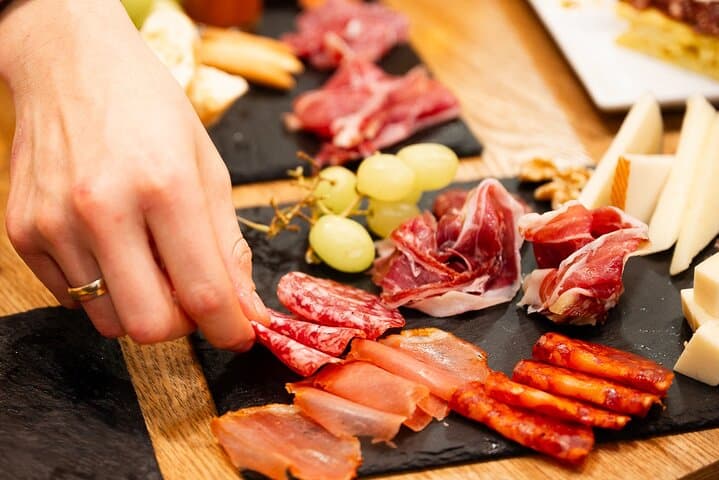 Menú Iberico - Jamón & Cava near Sagrada Familia