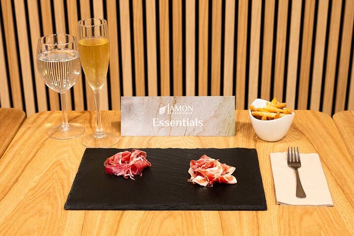 Ham Experience Essentials : Iberian Ham Tasting in Barcelona