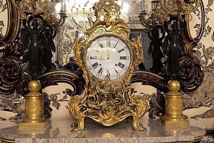 Royal Palace of Madrid guided tour with entrance fee included