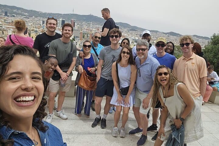 Private Barcelona Tour in Park Güell and City
