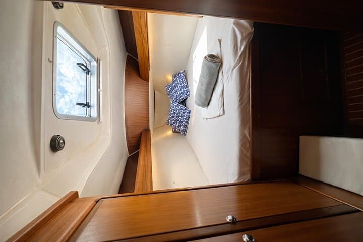 Bavaria 42 Cruiser · Private sailboat around Ibiza and Formentera
