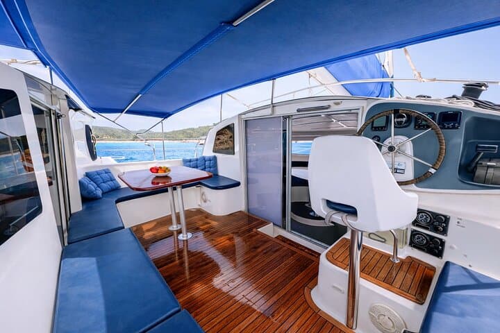 Unforgettable experience in Catamaran Ibiza and Formentera!