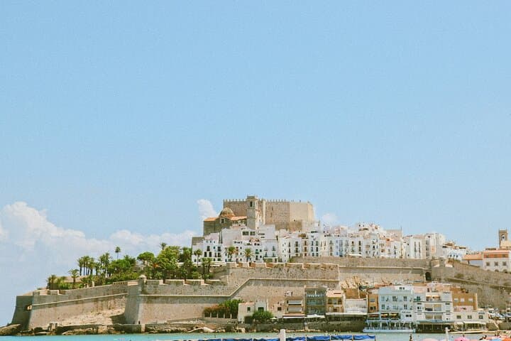 From Valencia Peñíscola Private Tour with Castle Entry