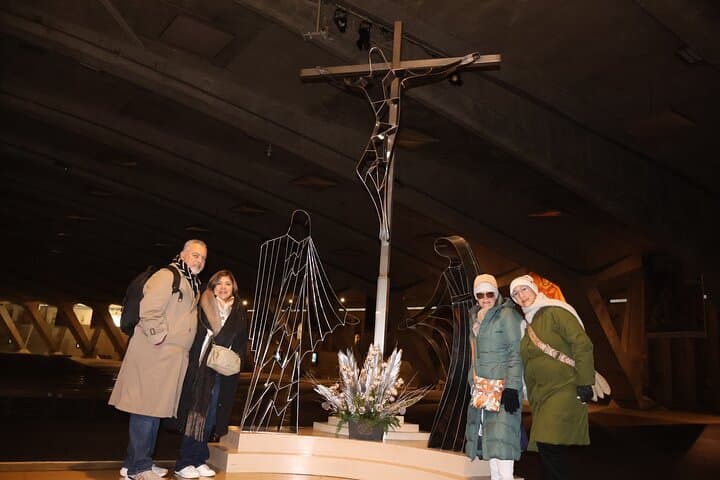 Experience Lourdes with a private Tour and Convenient Transport