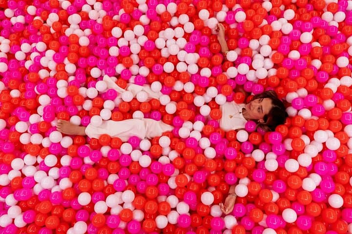 2 - in - 1 Barcelona Pass : White Rabbit + House of Candy