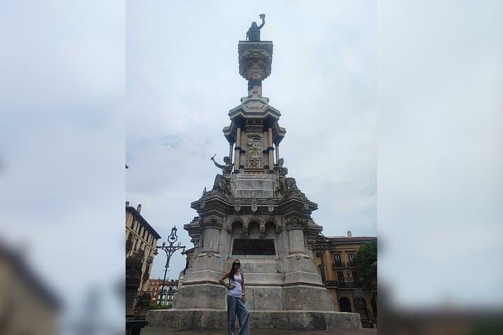 TOP Pamplona : Private Guided Tour with your mobile