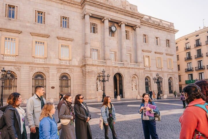 Barcelona Small Group Tour Gothic Quarter and Modernist Places
