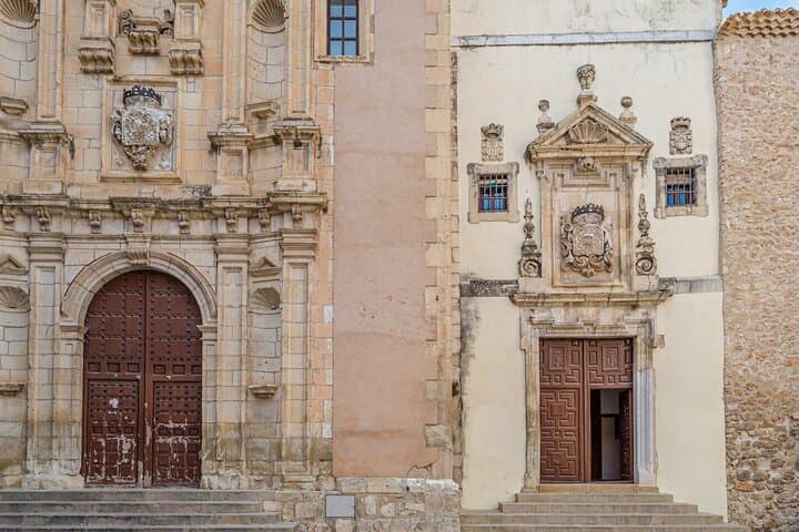 Hello Cuenca: Private 2-Hour Intro City Walk with Local Guide