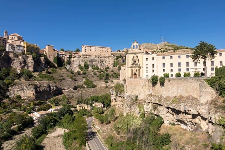 Hello Cuenca: Private 2-Hour Intro City Walk with Local Guide