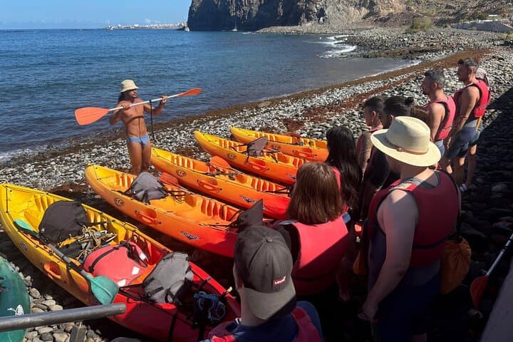 Guide_kayak_departure